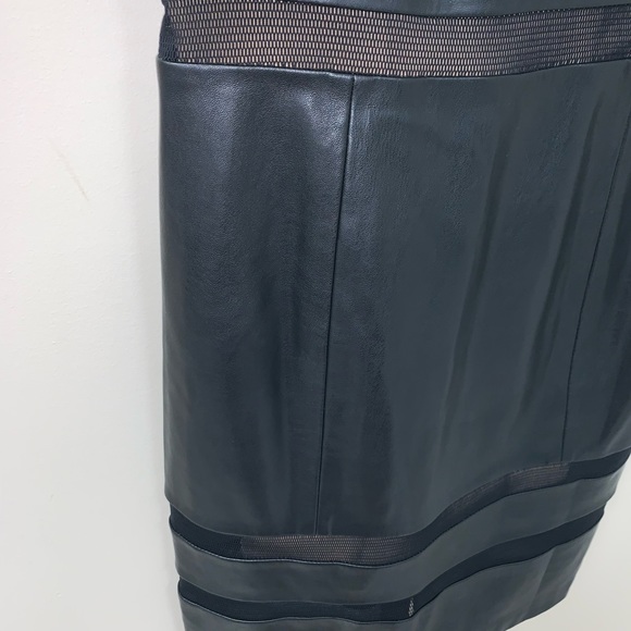 Cache Dress* - Picture 3 of 8